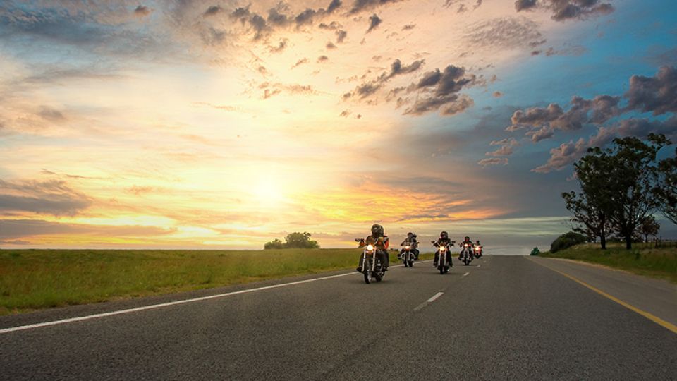 Motorradfahren im Hochsommer: Tipps der Polizei. Foto: Adobe Stock Polizei NRW